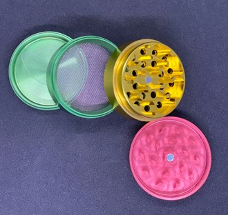 Larger 4 Part Rasta Grinder